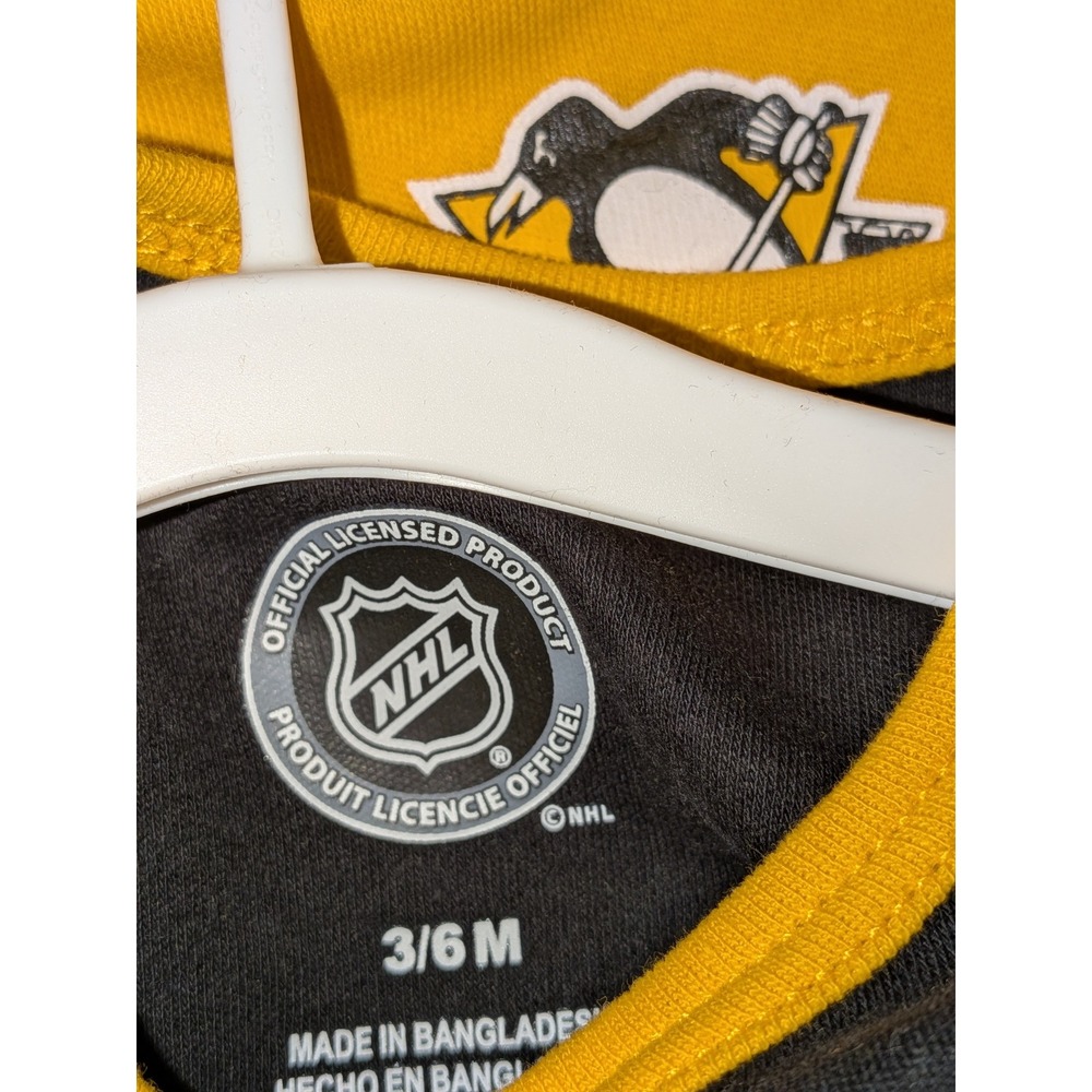 NHL Pittsburgh Penguins Bodysuit 3-Pack Short Sleeve‎ Infant Baby 3/6M NWT - Picture 2 of 9